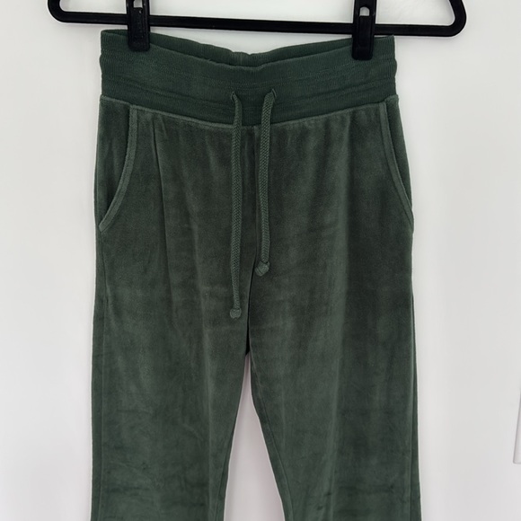 Aerie Green Velour Flared Lounge Pants - Size XS - Picture 4 of 9